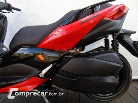 YAMAHA XMAX ABS