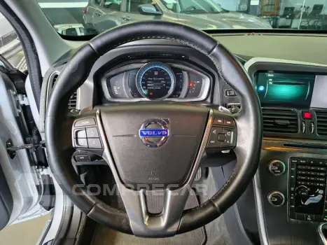 XC60 2.0 T5 MOM