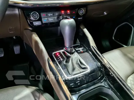 COMMANDER OVERLAND T270 1.3 TB FLEX AUT