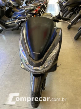 PCX 150 DLX