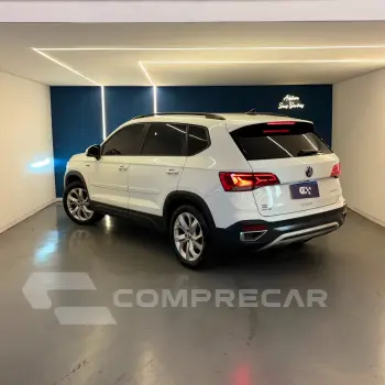 TAOS Comfortline 1.4 250 TSI Flex Aut.