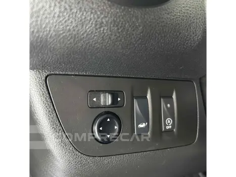 KWID 1.0 12V SCE FLEX OUTSIDER MANUAL