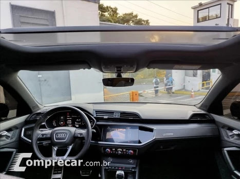Q3 2.0 40 TFSI Performance Black Quattro