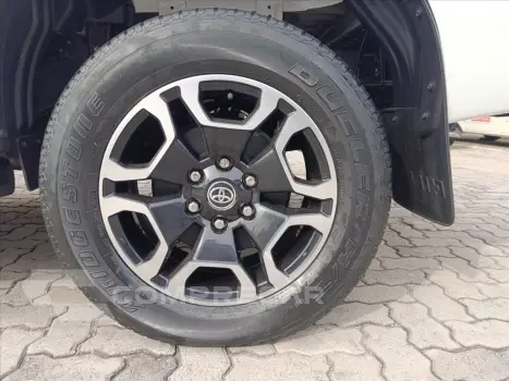 HILUX 2.8 D-4D TURBO DIESEL CD SRV 4X4 AUTOMÁTICO