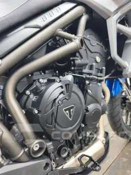 TRIUMPH TIGER 800 XRX