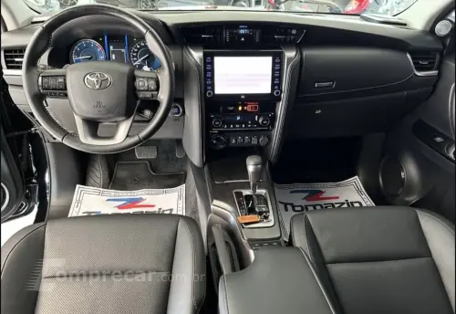 HILUX SW4 2.8 SRX 4X4 7 Lugares 16V Turbo Intercooler