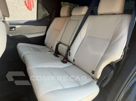 HILUX SW4 - 2.8 D-4D TURBO DIAMOND 7L 4X4 AUTOMÁTICO
