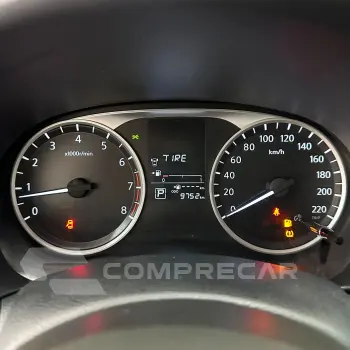 KICKS Play Sense 1.6 16V Flex Aut.