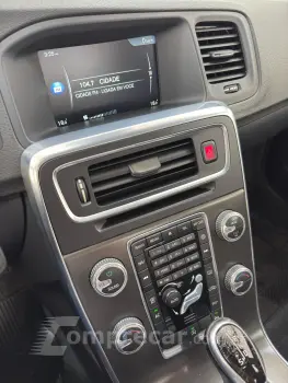 S60 2.0 T5 Momentum 16V Turbo