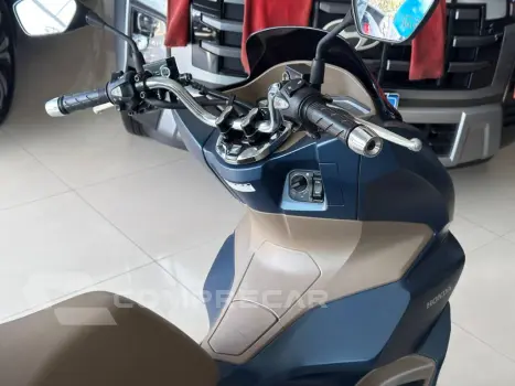 PCX 160 DLX