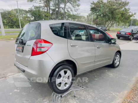 Fit 1.4 16V 4P LX FLEX
