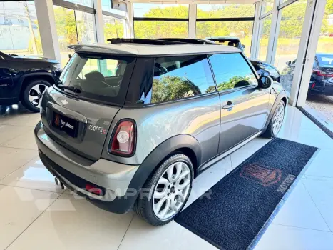 COOPER 1.6 S 16V TURBO GASOLINA 2P AUTOMÁTICO