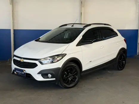 CHEVROLET ONIX HATCH ACTIV 1.4 8V Flex 5P Aut. 4 portas