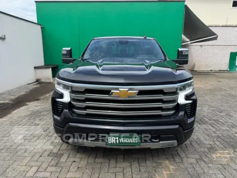 SILVERADO 5.3 V8 GASOLINA 1500 HIGH COUNTRY 4X4 AUTOMÁTICO
