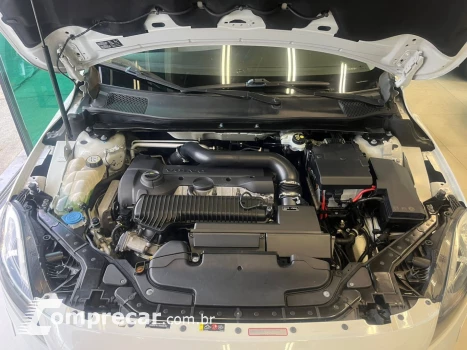 V40 2.0 T4 DYNAMIC TURBO GASOLINA 4P AUTOMÁTICO