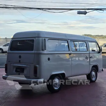Kombi Lotação 1.6 MPi