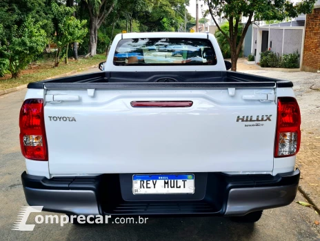 HILUX 2.4 4X4 8V