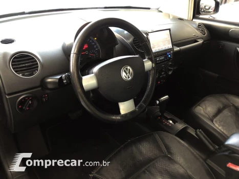 Volkswagen New Beetle 2.0 Mi Mec./Aut. 4 portas