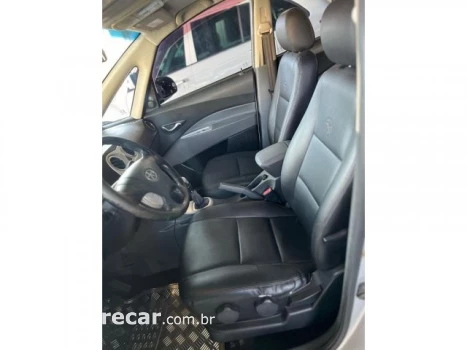 J6 - 2.0 16V 4P MANUAL