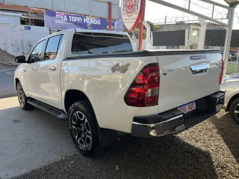 Hilux Caminhonete 2.8 16V SRV 4X4 DIESEL CABINE DUPLA AUTOMÁ