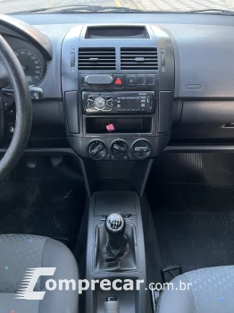POLO SEDAN 1.6 8V