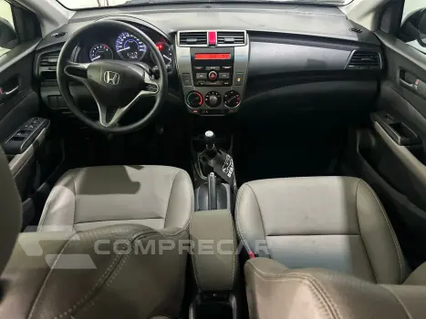 CITY 1.5 LX Sedan 16V