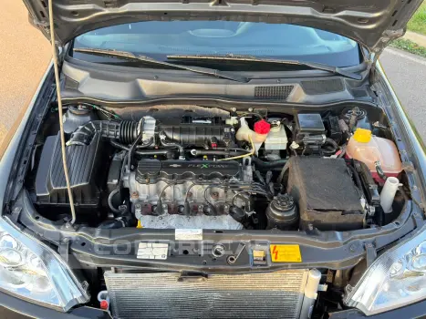 ASTRA 2.0 MPFI Advantage 8V
