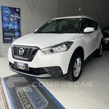 NISSAN KICKS S 1.6 16V Flex 5p Aut. 4 portas