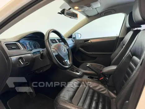 VOLKSWAGEN JETTA 2.0 TSI HIGHLINE DSG