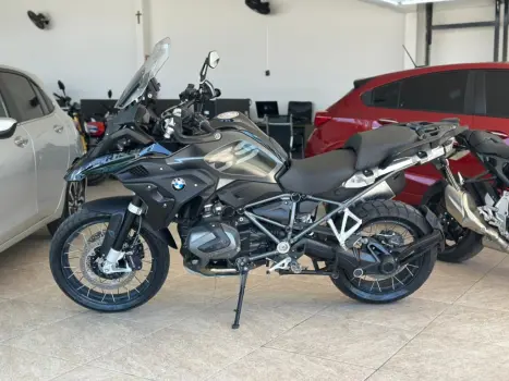 R 1250 GS PREMIUM TRIPLE BLACK