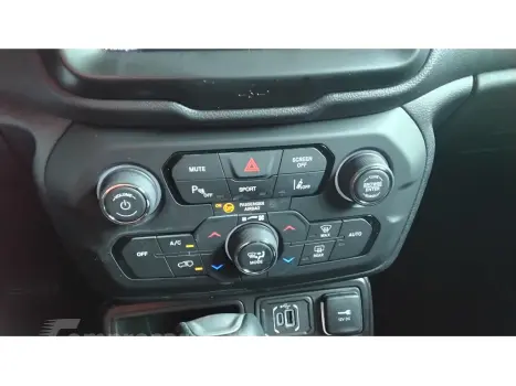 RENEGADE 1.3 T270 TURBO FLEX LONGITUDE AT6