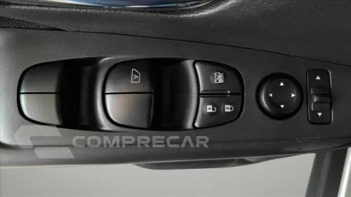 KICKS PLAY 1.6 16V FLEXSTART SENSE XTRONIC