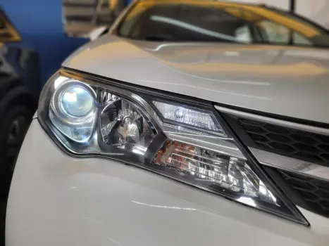 RAV4 2.0 4x2 16V Aut.