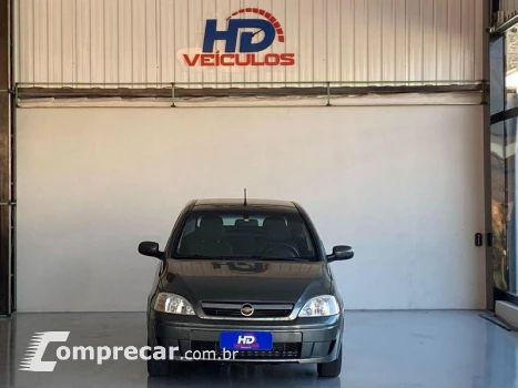 CORSA SEDAN PREMIUM