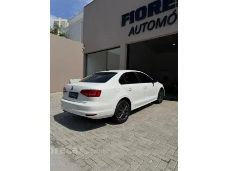 JETTA 2.0 TRENDLINE FLEX 4P TIPTRONIC