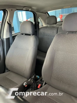 CORSA 1.4 MPFI Premium Sedan 8V