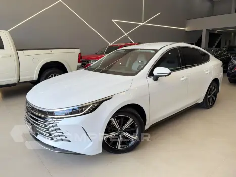 BYD KING 1.5 Dm-i Phev GL 4 portas