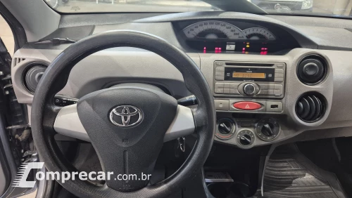 ETIOS 1.5 XS Sedan 16V