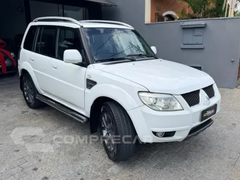 PAJERO TR4 2.0 4X2 16V 140CV FLEX 4P AUTOMÁTICO