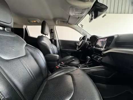 TORO 1.3 TURBO 270 FLEX VOLCANO AT6