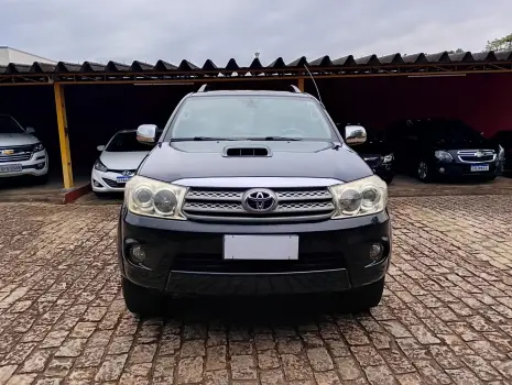 HILUX SW4 3.0 SRV 4X4 7 Lugares 16V Turbo Intercooler