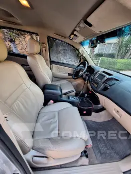 HILUX 3.0 SRV 4X4 CD 7 Lugares 16V Turbo Intercooler