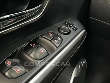 KICKS 1.6 16V FLEXSTART SV 4P XTRONIC