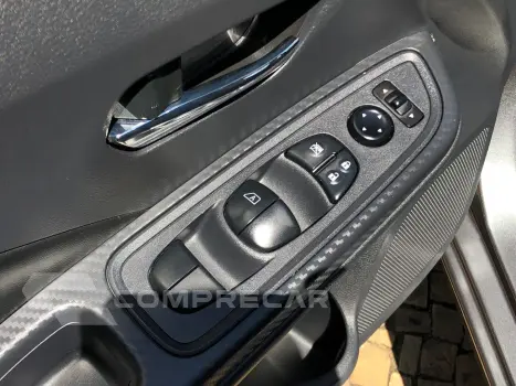 Versa 1.6 16V Flex Advance Xtronic