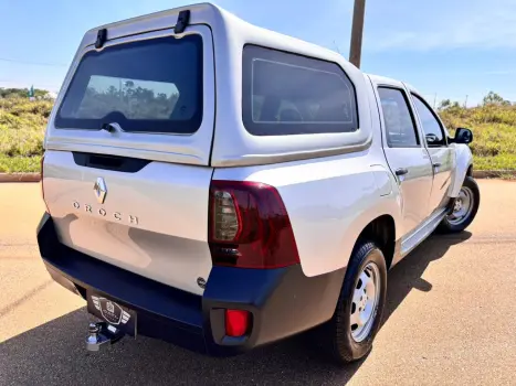 Duster Oroch 1.6 16V SCe Express (Flex)