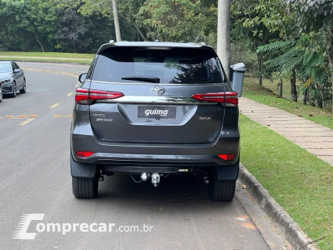 HILUX SW4 3.0 SRV 4X4 7 Lugares 16V Turbo Intercooler