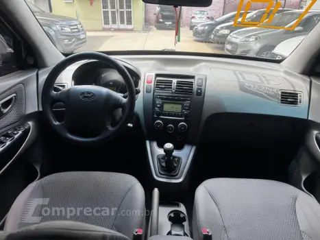 Tucson 2.0 16V 4P GL