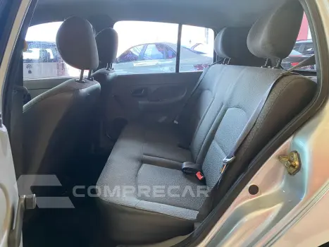 CLIO 1.0 Authentique 8V