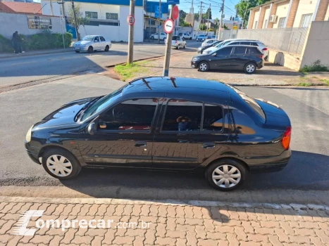 Clio 1.6 Rn 8V Gasolina 4P Manual