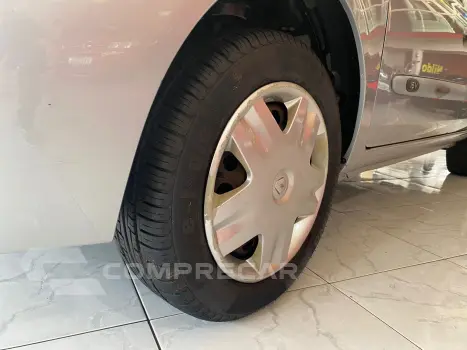 CLIO 1.0 Authentique 8V